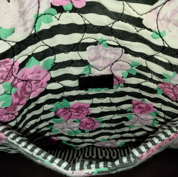 Betsey Johnson Quilted Weekender Duffel Bag - Picture 8 of 8